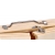 Drewniana skrzynka z metalowymi narzędziami-301916
