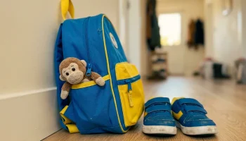 Powrót do szkoły i przedszkola: 7 kluczy, jak wspierać dziecko bez nadopiekuńczości